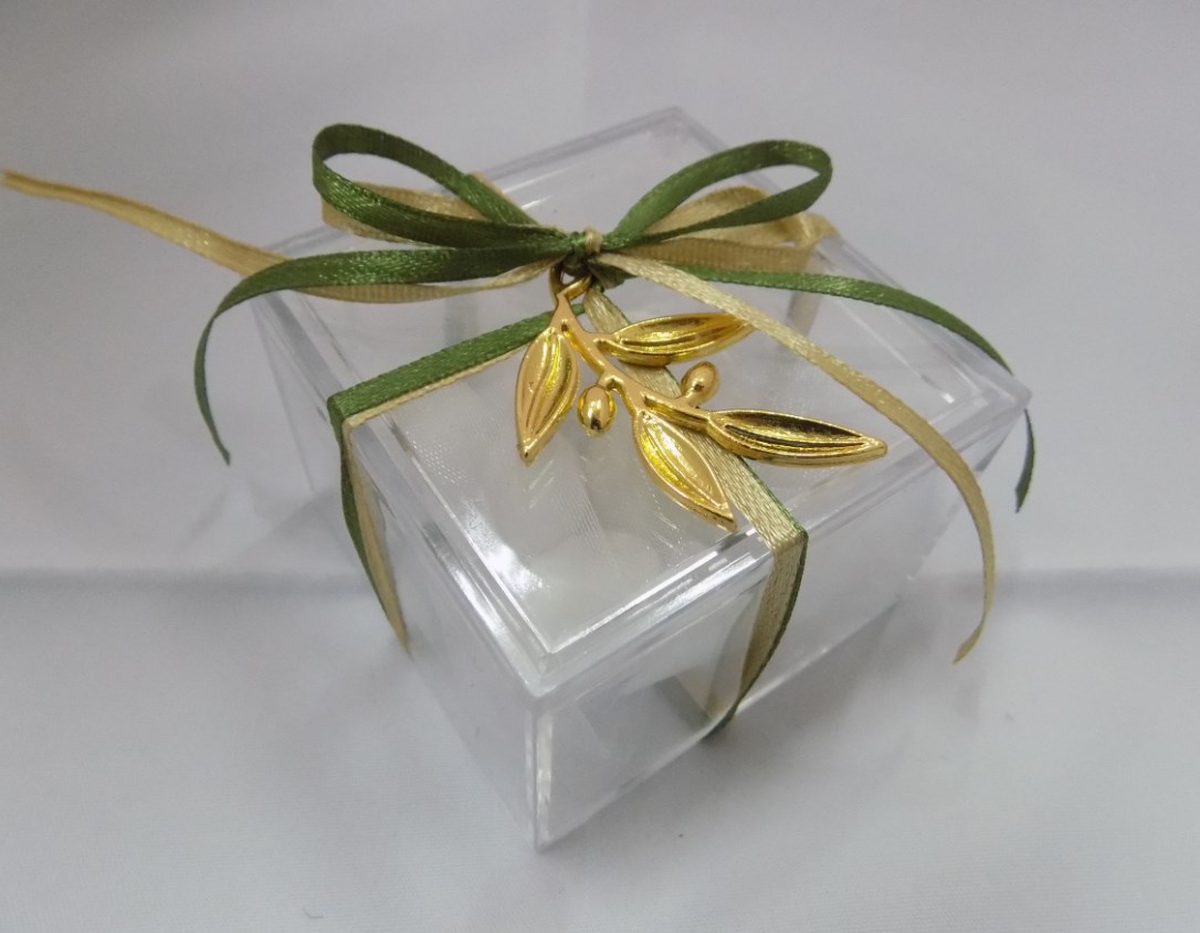 Κουτακι Plexiglas Τετραγωνο Δεμενο Ετοιμο Με 5 Κουφετα Κλασικα Και με κλαδακι ελιας Χρυσο Μοναδικο Αναμνηστικο Γαμου Κατασκευη Εργαστηριου Μας